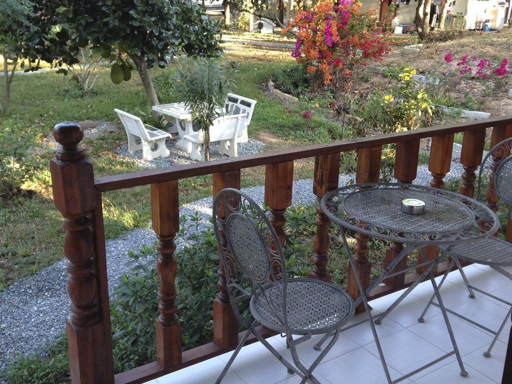 Areeya Resort Watthana Nakhon Exterior foto